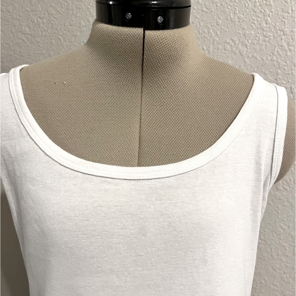 White tank top-size XS - Picture 2 of 3